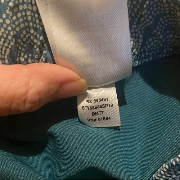 PATAGONIA Women Green Patterned Skort Size Medium - Picture 8 of 8